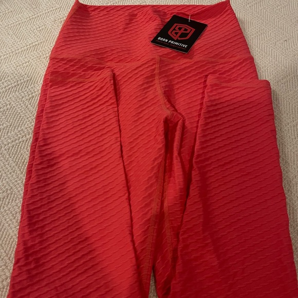 NWT. PARAGON LEGGING - Picture 6 of 8